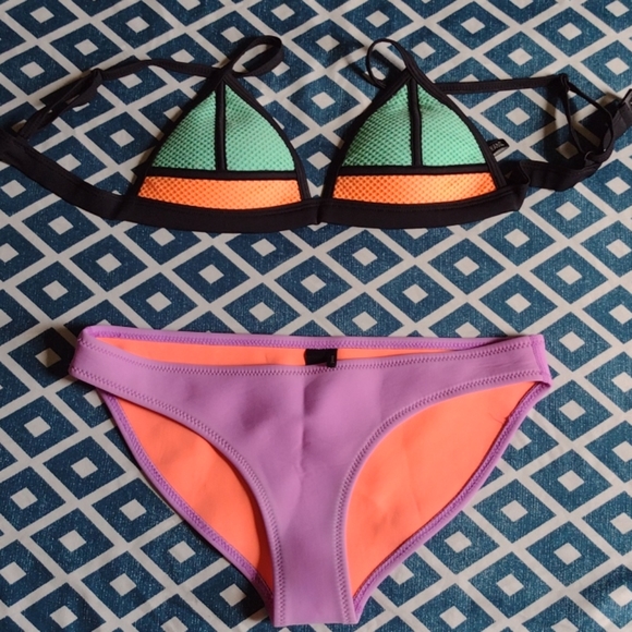 Trinagl 90s Style Neoprene Colorblock Bikini XS/S - Picture 1 of 3